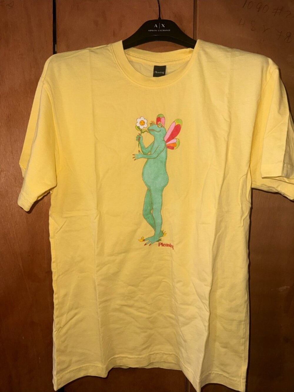 Bundle - Pleasing Tee Harry Styles